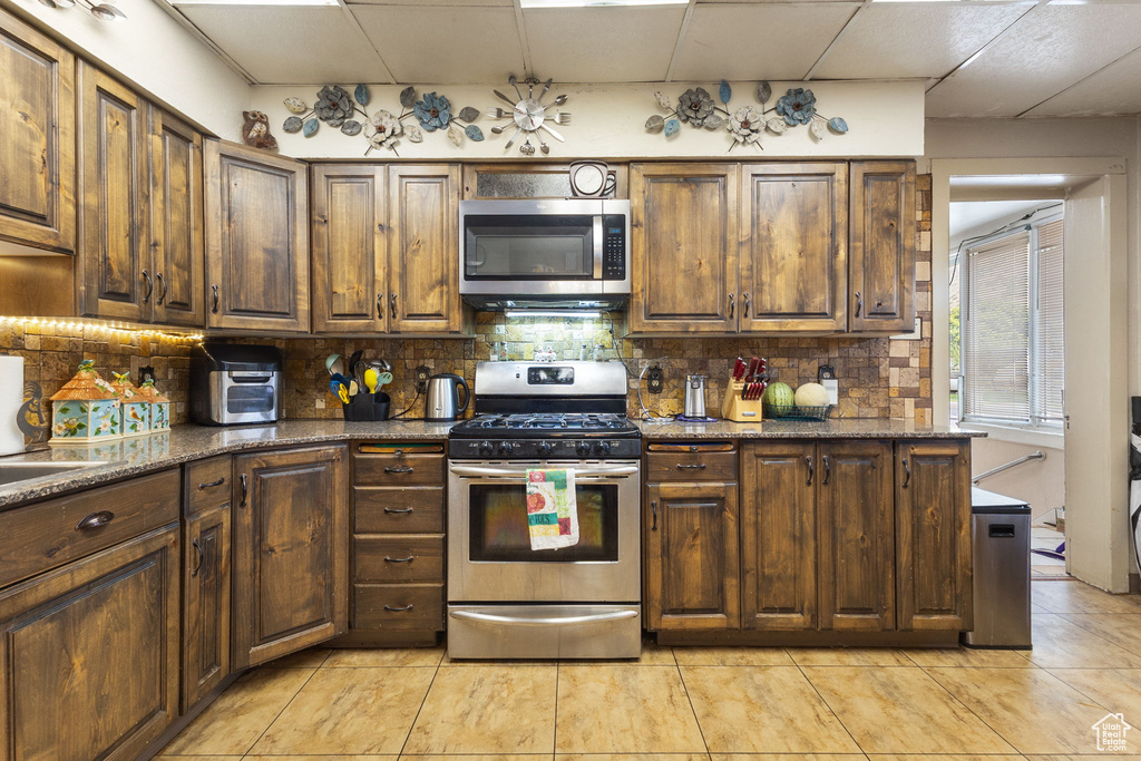 393 E CENTER ST Springville, UT 84663