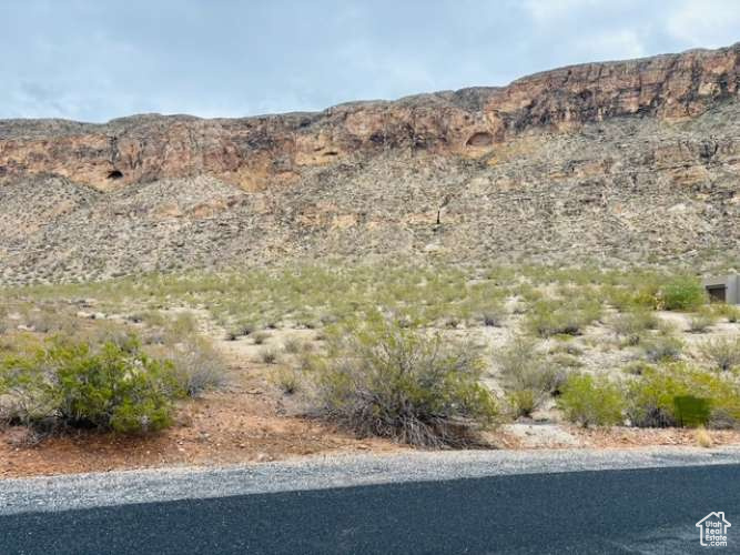 3391 S 850 W Hurricane, UT 84737