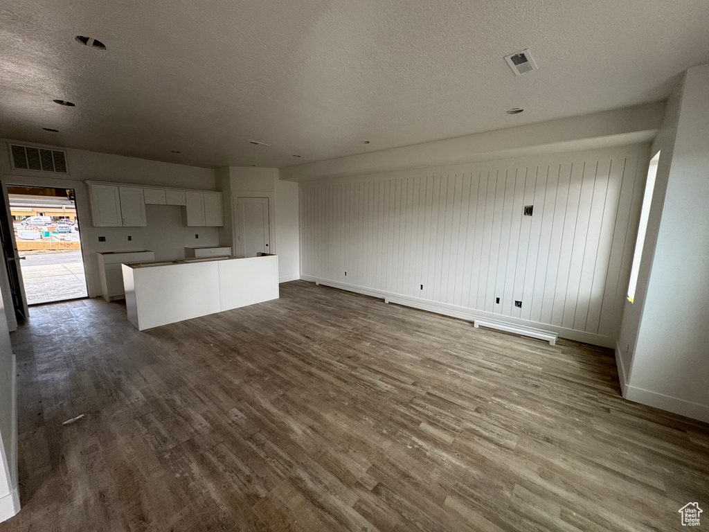 Photo 3 for MLS #2111632 at 2732 S Allison Way #214