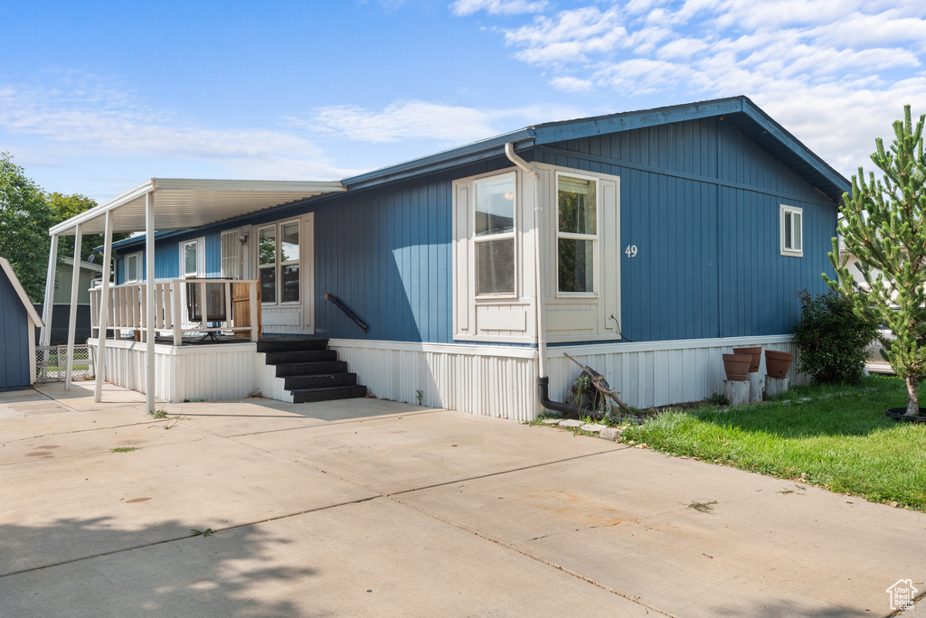 Photo 3 for MLS #2111636 at 1025 N 300 West #49