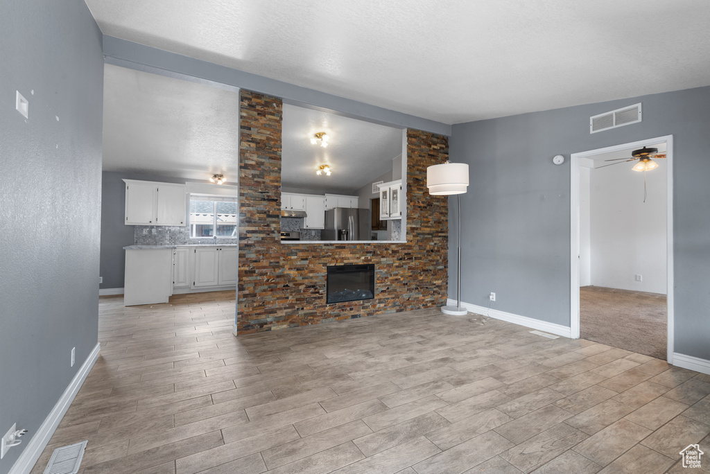 Photo 4 for MLS #2111636 at 1025 N 300 West #49