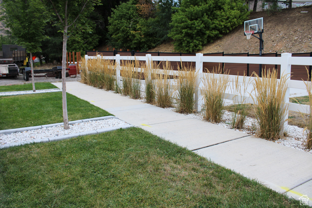 645 S RED DEVIL DR Springville, UT 84663