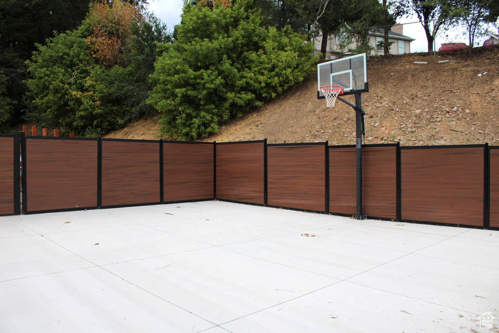 645 S RED DEVIL DR Springville, UT 84663