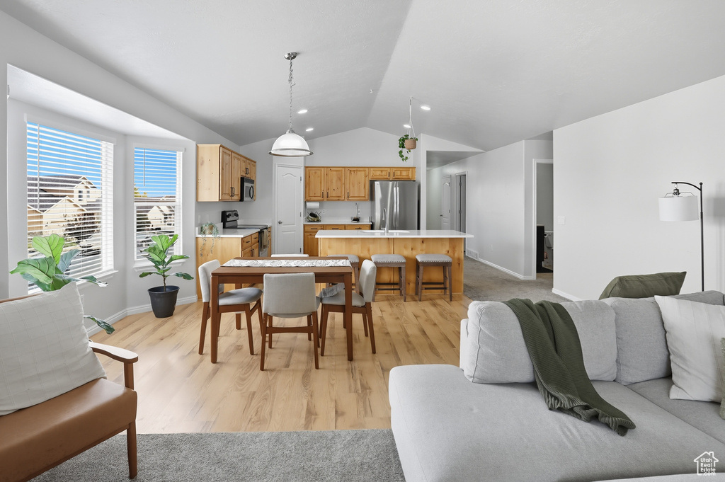 8246 S OAK ACORN CT West Jordan, UT 84081