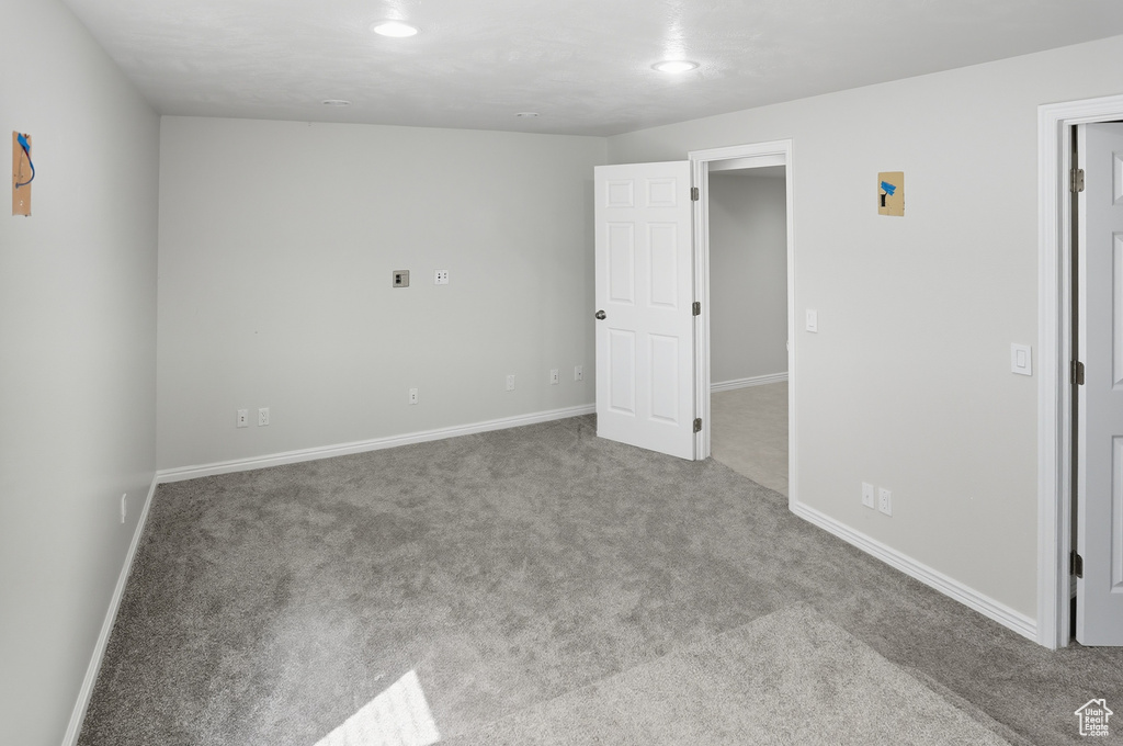 8246 S OAK ACORN CT West Jordan, UT 84081