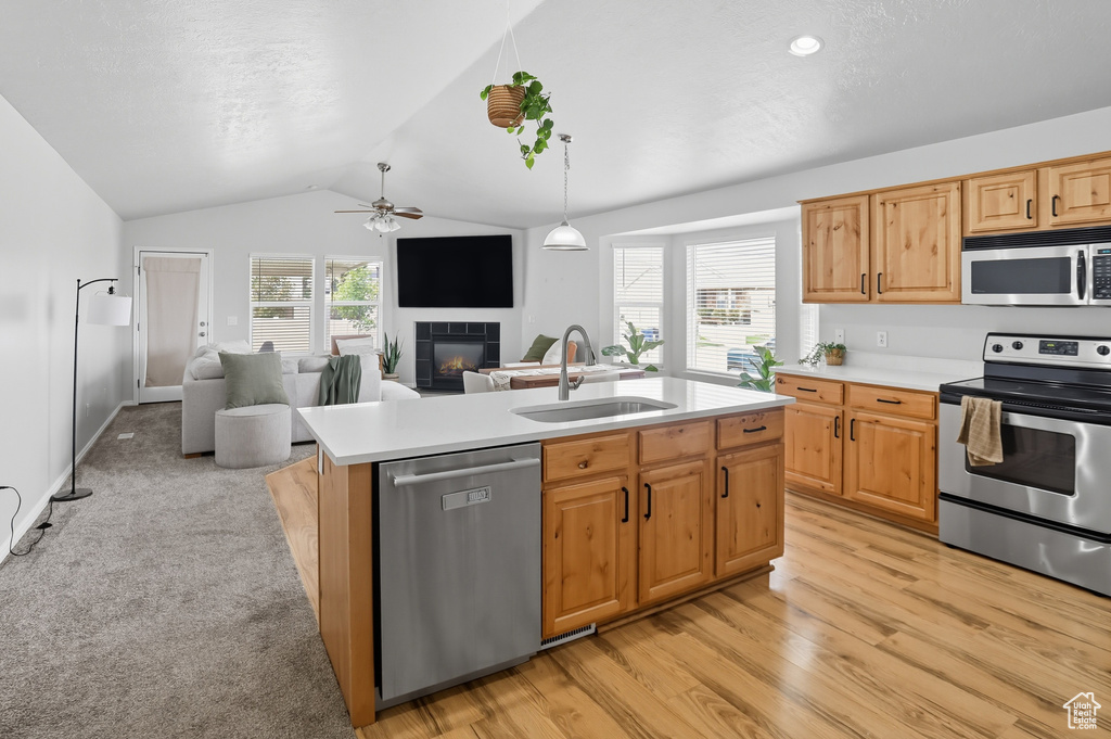 8246 S OAK ACORN CT West Jordan, UT 84081
