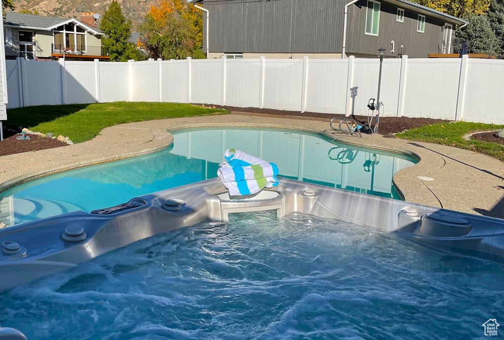 2712 E 7115 S Cottonwood Heights, UT 84121