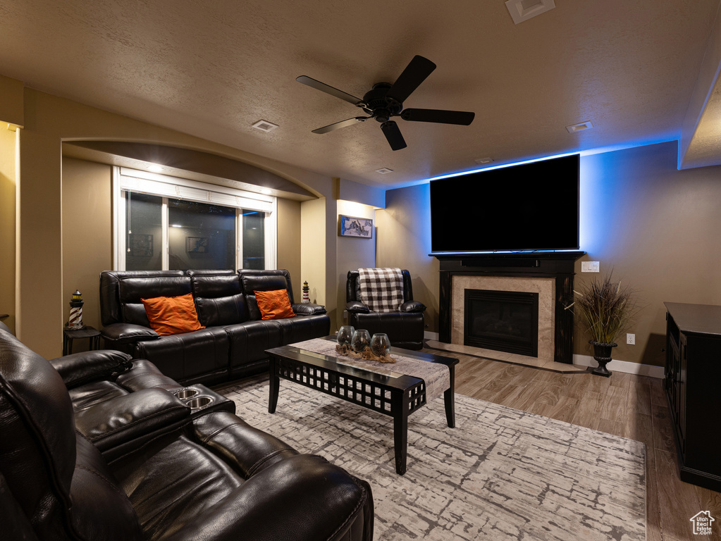 558 S 50 E Kaysville, UT 84037