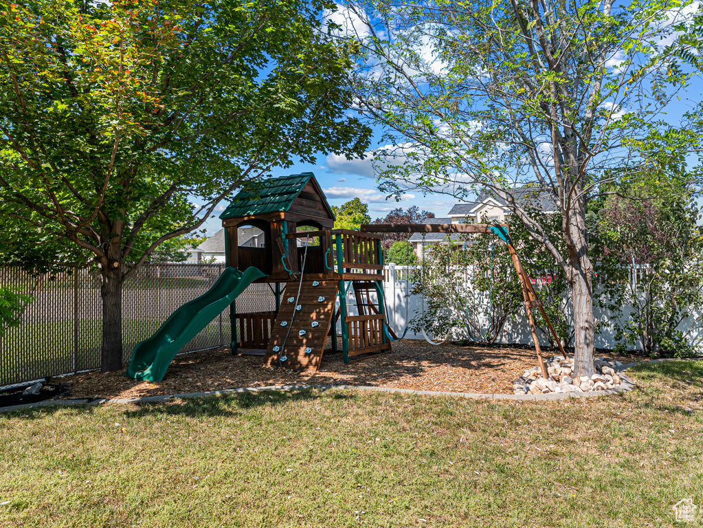 558 S 50 E Kaysville, UT 84037