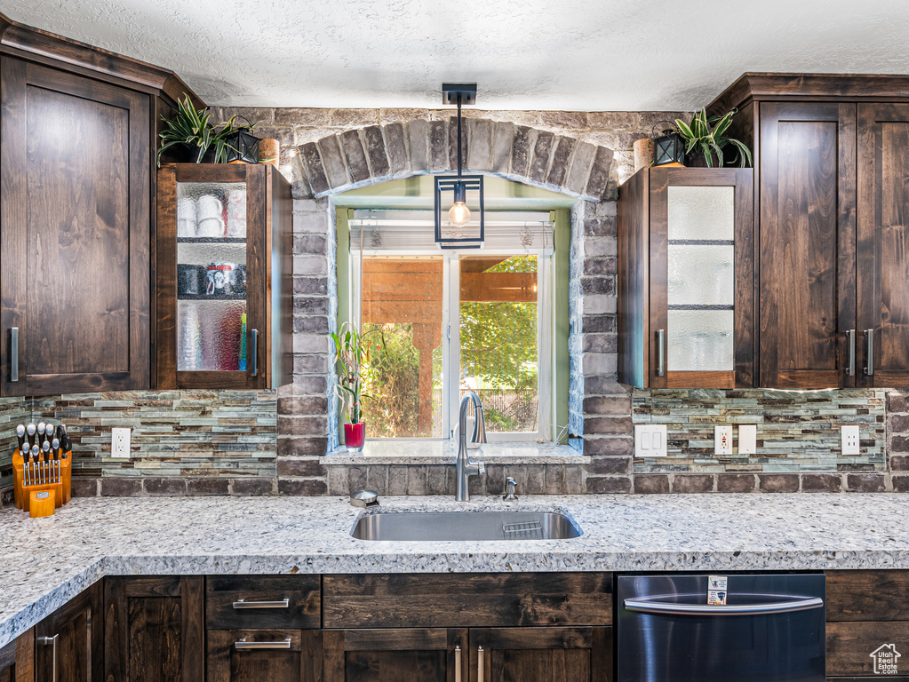 558 S 50 E Kaysville, UT 84037