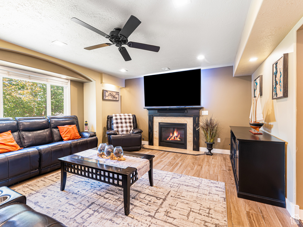 558 S 50 E Kaysville, UT 84037