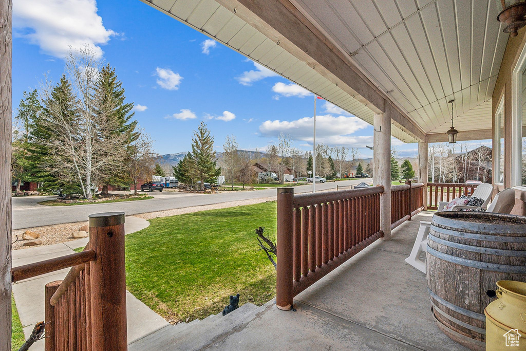 Photo 6 for MLS #2111663 at 875 W Oak Ln
