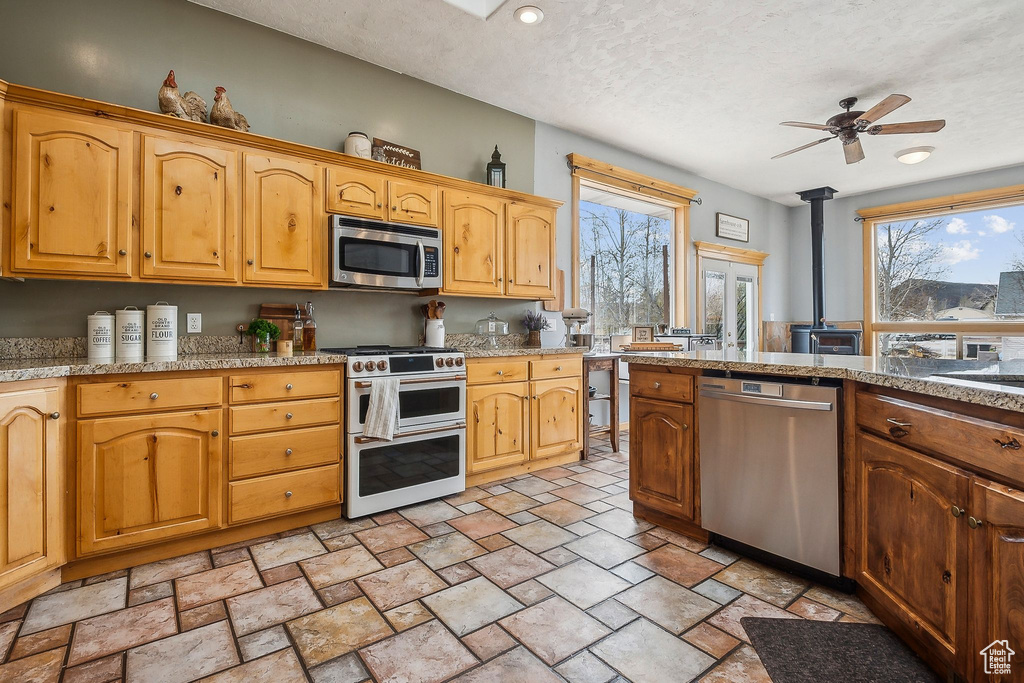 Photo 16 for MLS #2111663 at 875 W Oak Ln