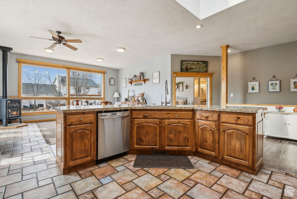 Photo 15 for MLS #2111663 at 875 W Oak Ln