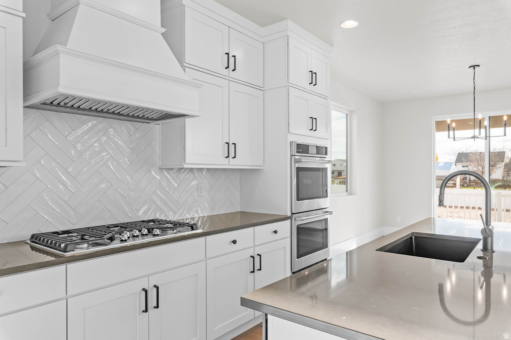 3033 W 2600 N Clinton, UT 84015