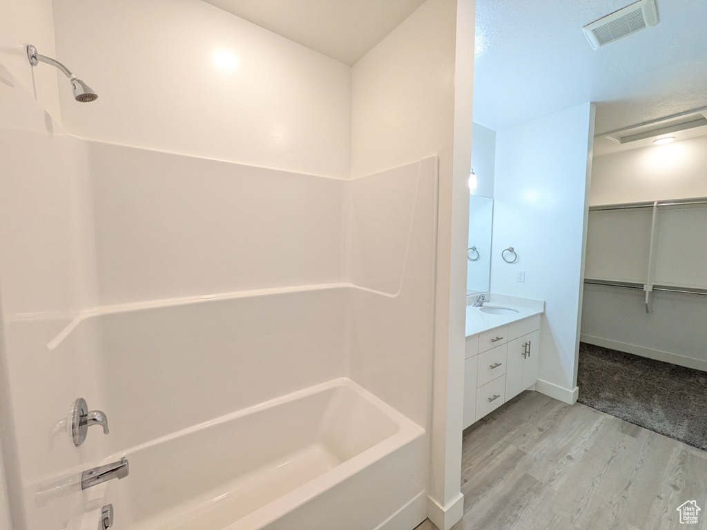 Photo 15 for MLS #2111668 at 139 E 550 North #B302