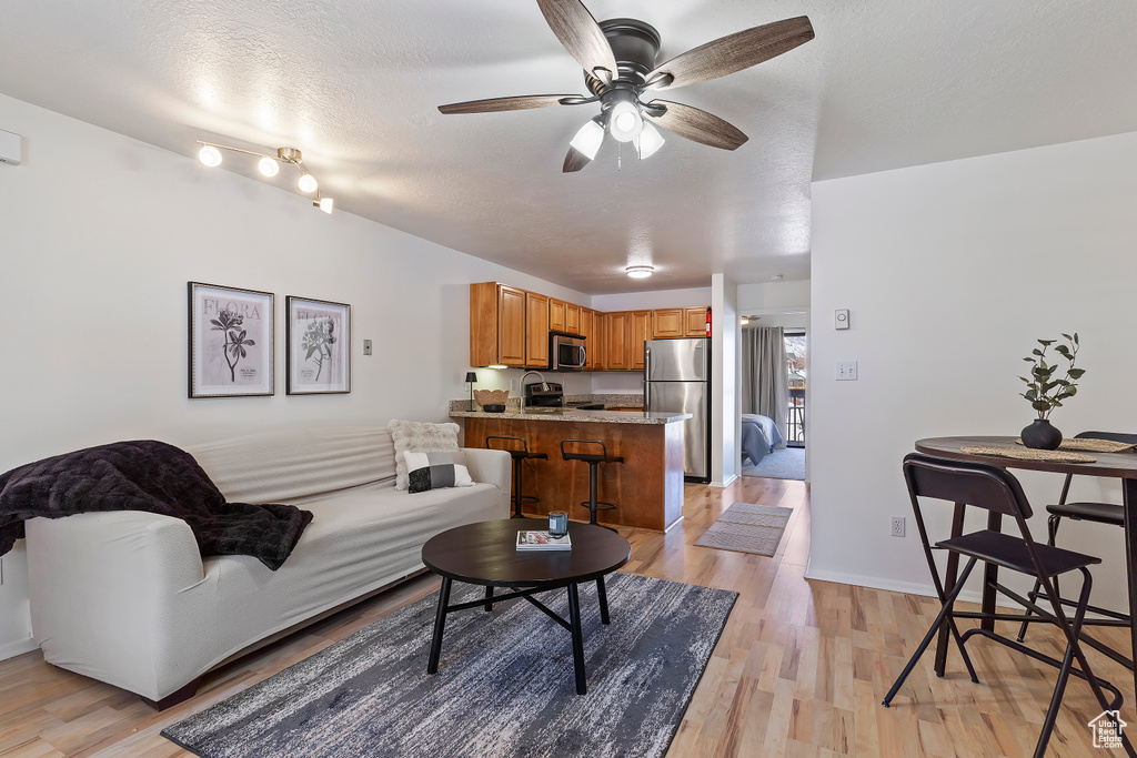 Photo 3 for MLS #2111673 at 3615 N Wolf Lodge Dr #608