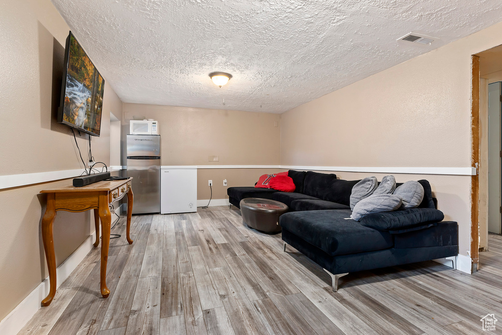Photo 13 for MLS #2111680 at 79 S Lincoln Ave
