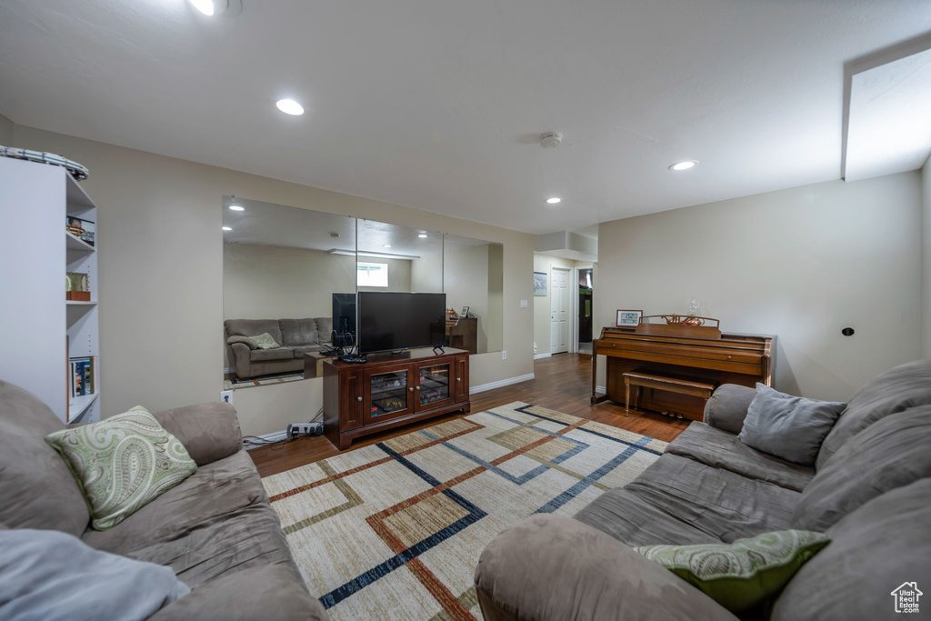 8279 S JACKSON ST Midvale, UT 84047