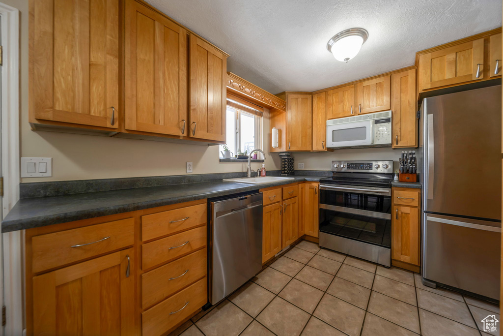 8279 S JACKSON ST Midvale, UT 84047