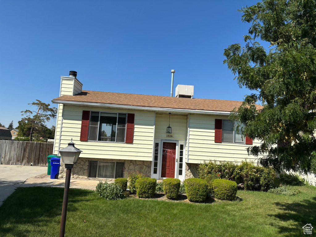 Photo 7 for MLS #2111693 at 1516 W 7470 South