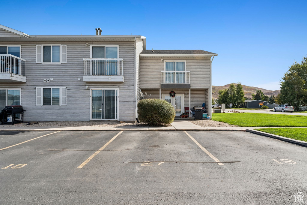 Photo 5 for MLS #2111696 at 595 S Main St #27