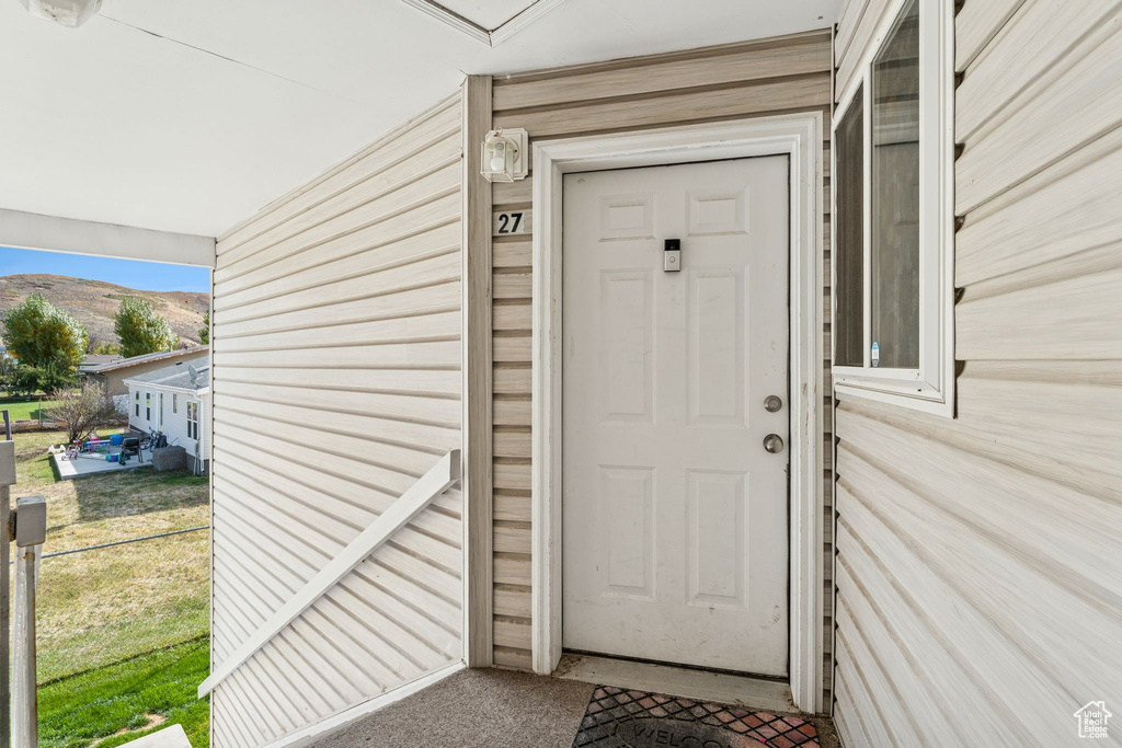 Photo 7 for MLS #2111696 at 595 S Main St #27