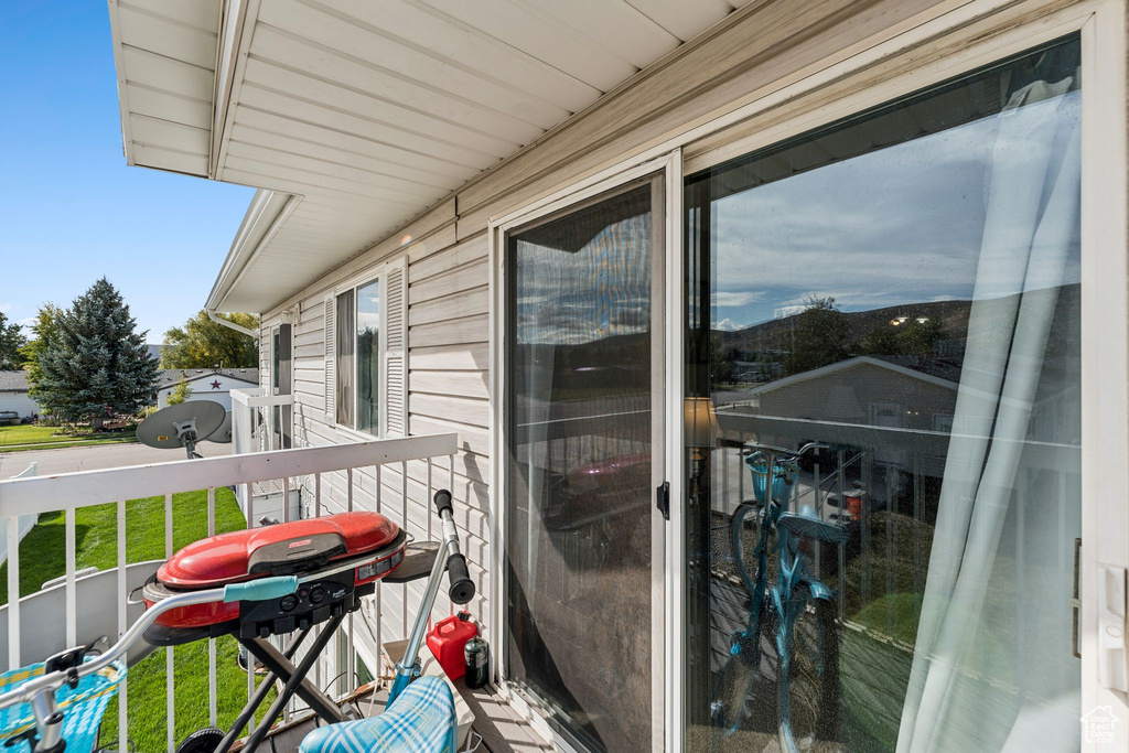 Photo 30 for MLS #2111696 at 595 S Main St #27