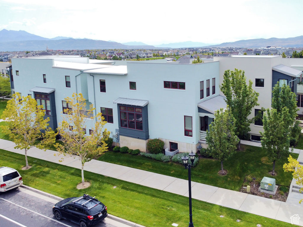 4881 W SOUTH JORDAN PKWY South Jordan, UT 84009