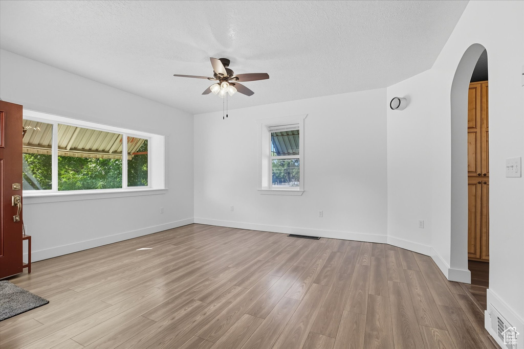 Photo 5 for MLS #2111709 at 347 W Center