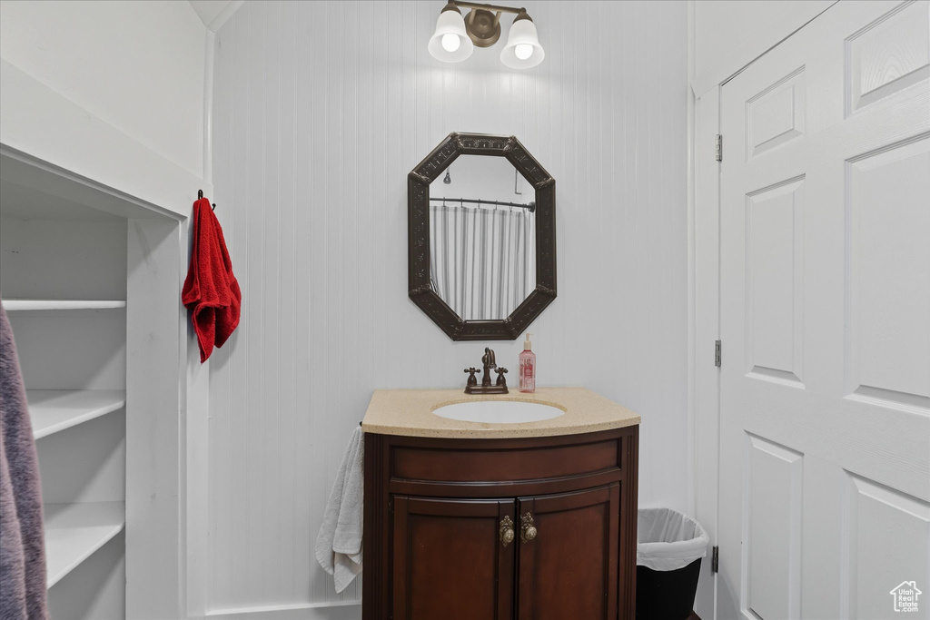 Photo 21 for MLS #2111709 at 347 W Center