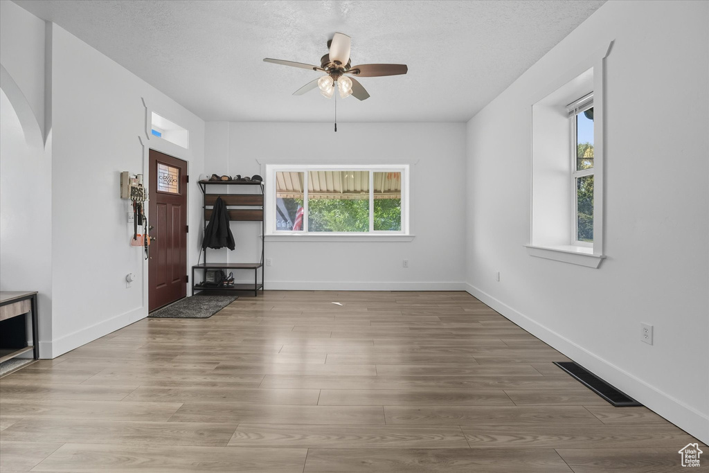 Photo 6 for MLS #2111709 at 347 W Center