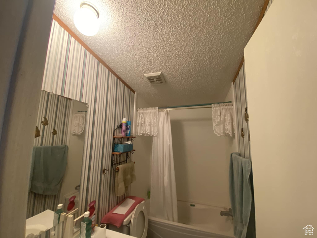 Photo 8 for MLS #2111710 at 45711 W Colt Rd #131