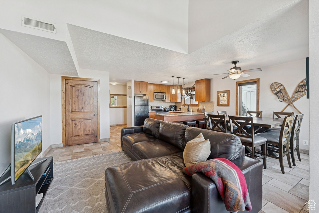 Photo 10 for MLS #2111717 at 238 Norfolk Ave