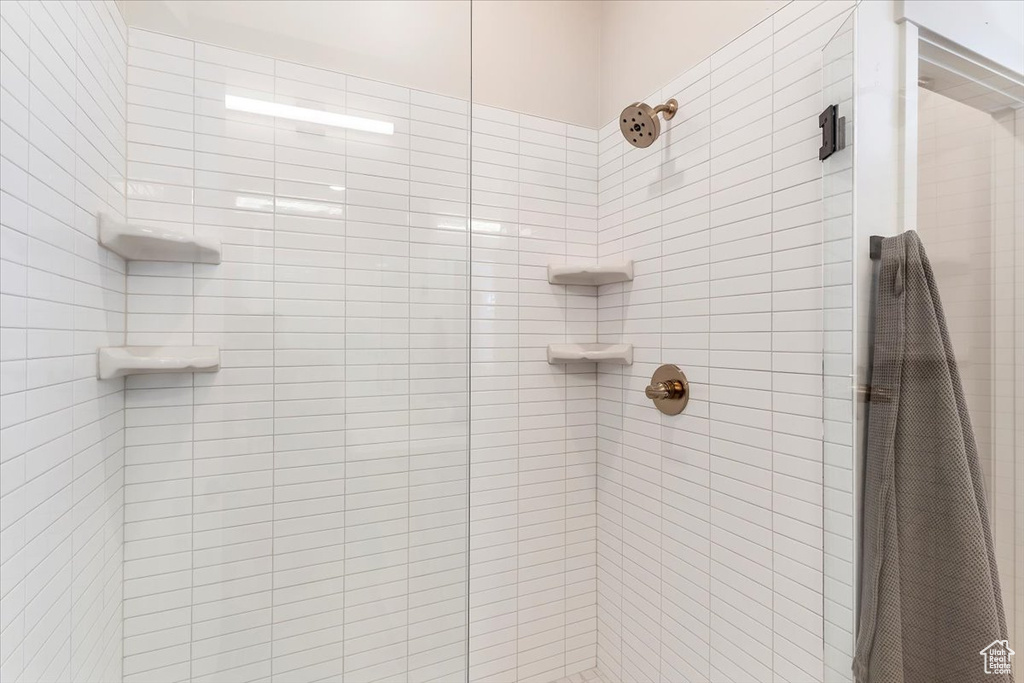 Photo 17 for MLS #2111718 at 1143 N Meridian Ln #118