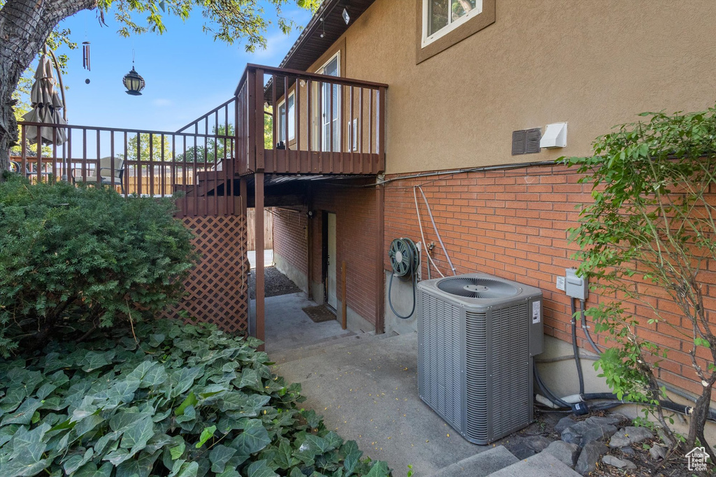935 S 1500 E Pleasant Grove, UT 84062