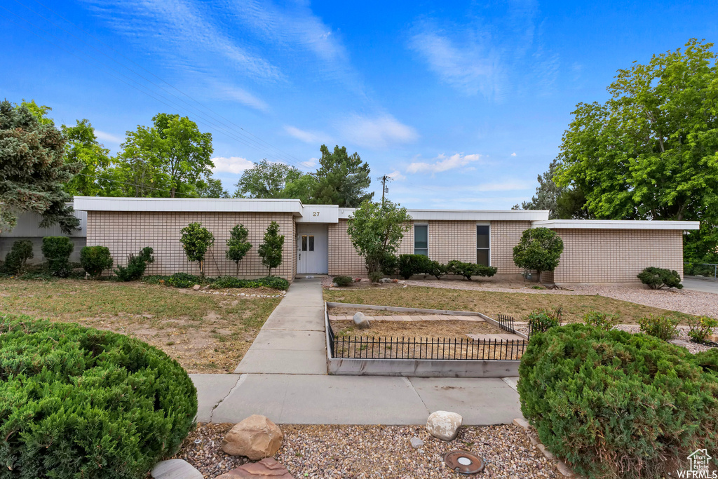 Photo 18 for MLS #2111725 at 27 W Princeton