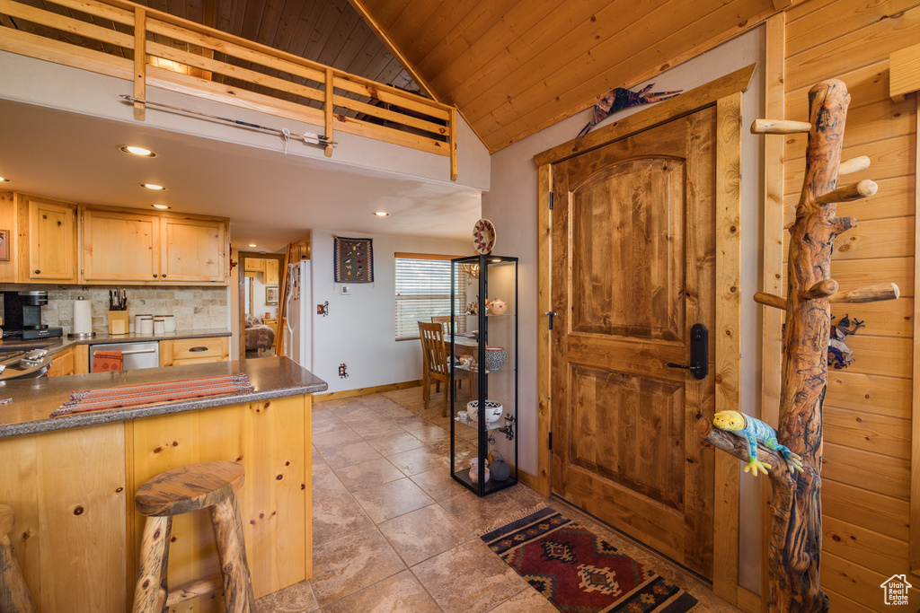 10 PIONEER DR. Moab, UT 84532