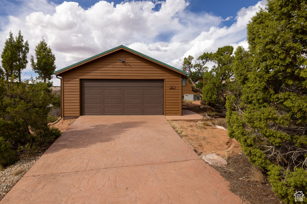 10 PIONEER DR. Moab, UT 84532