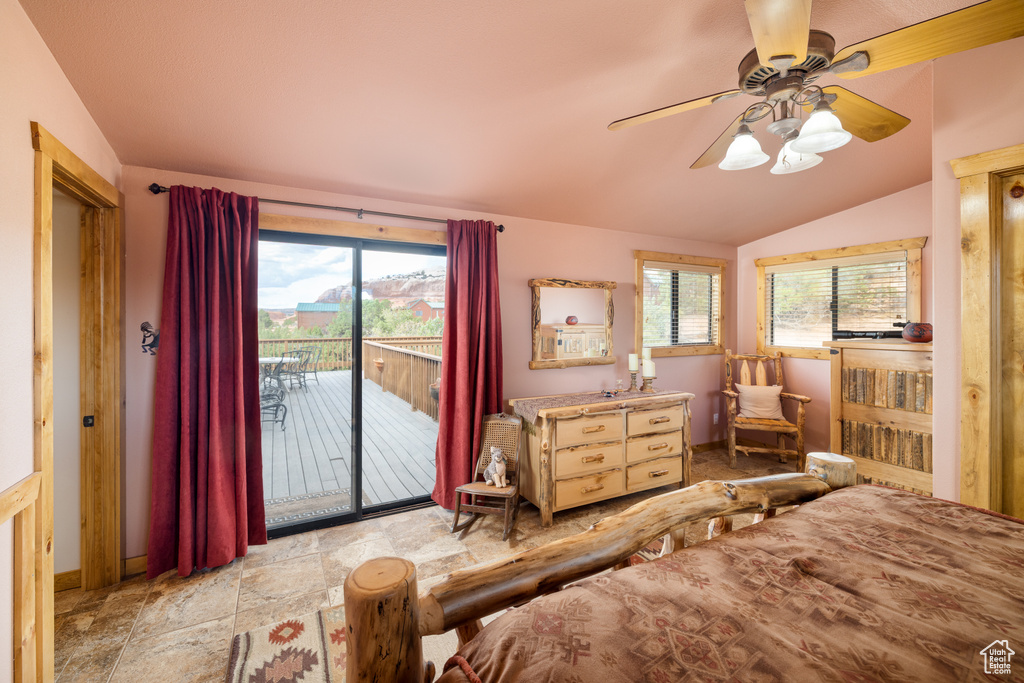 10 PIONEER DR. Moab, UT 84532