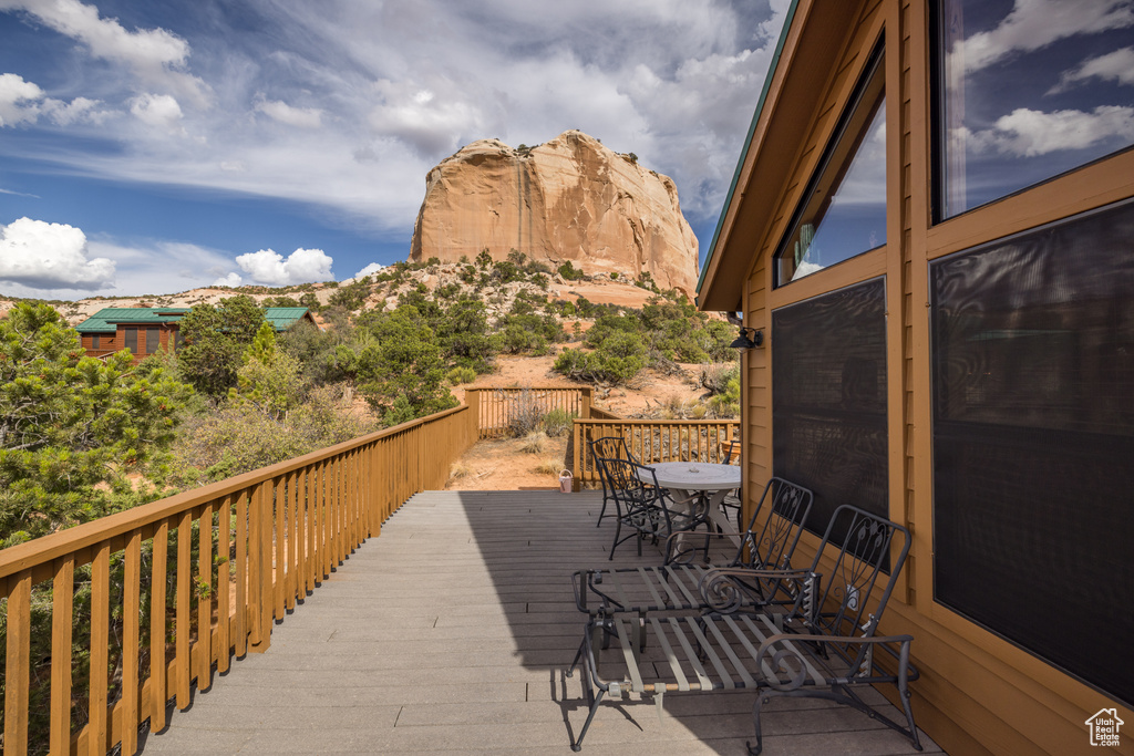 10 PIONEER DR. Moab, UT 84532