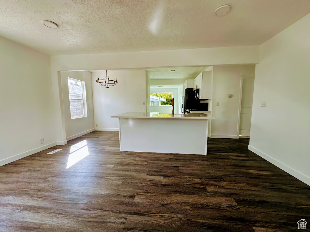 Photo 6 for MLS #2111739 at 3925 Nordin Ave