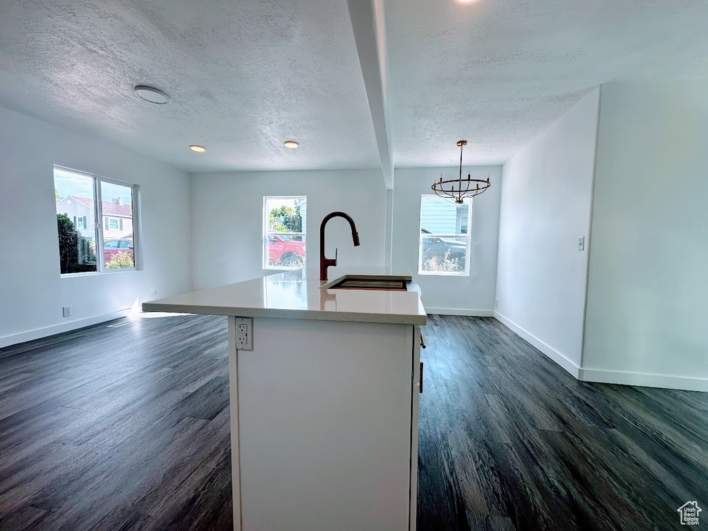 Photo 9 for MLS #2111739 at 3925 Nordin Ave