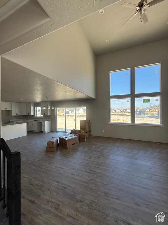 2397 E MARIGOLD DR Eagle Mountain, UT 84005