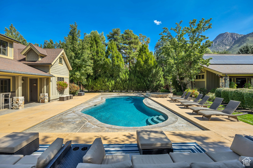 2567 E KENTUCKY AVE Holladay, UT 84117