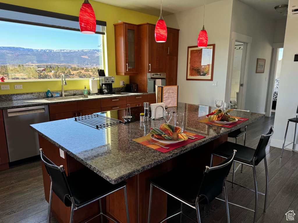 405 W 1000 N Torrey, UT 84775