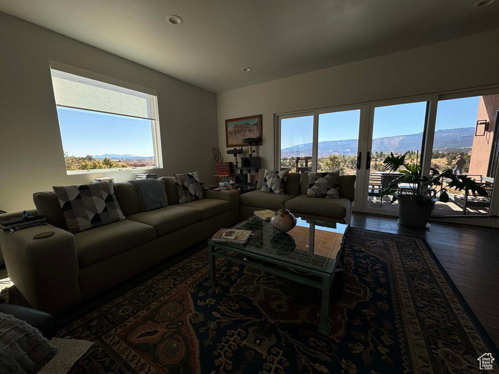 405 W 1000 N Torrey, UT 84775