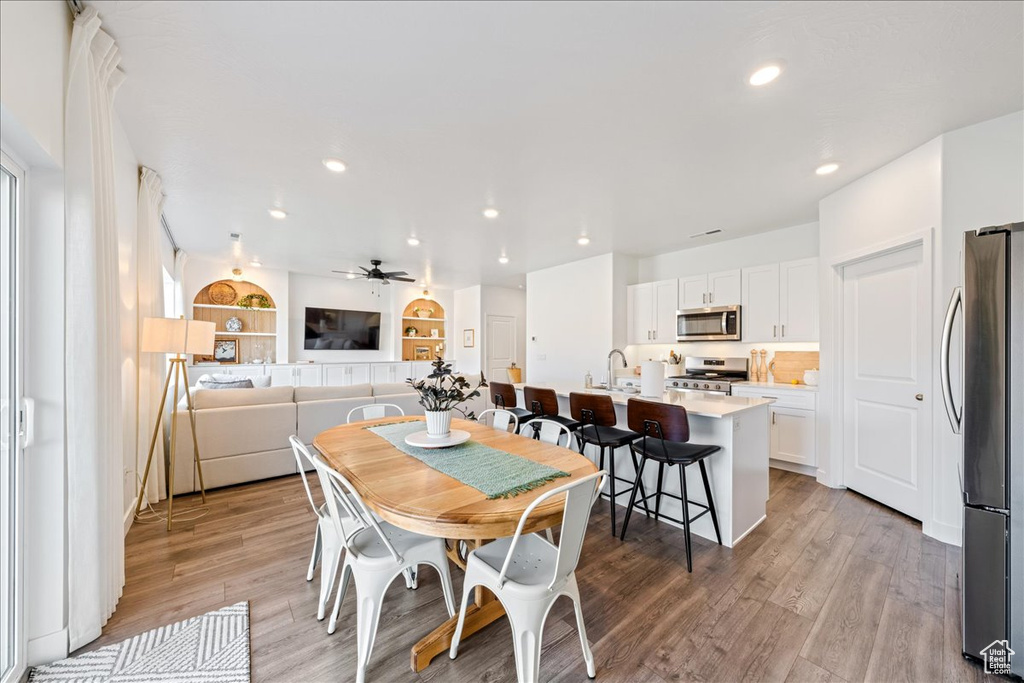 1554 S RIPPLE ROCK DR Washington, UT 84780