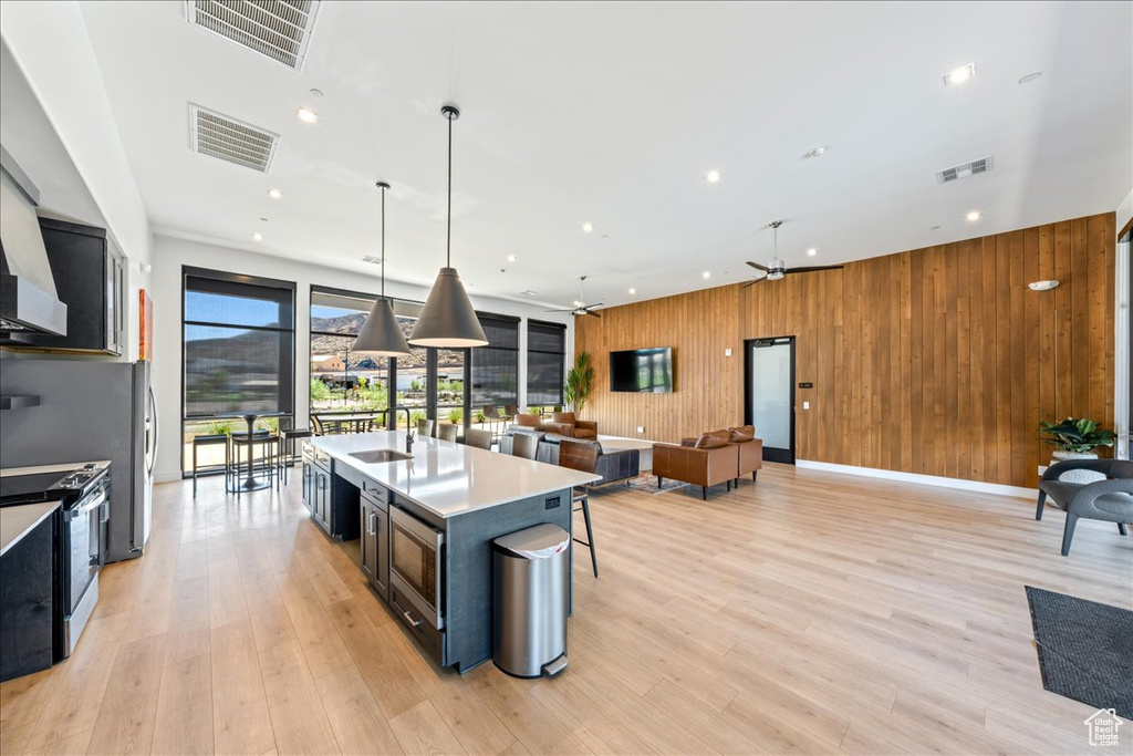 1554 S RIPPLE ROCK DR Washington, UT 84780