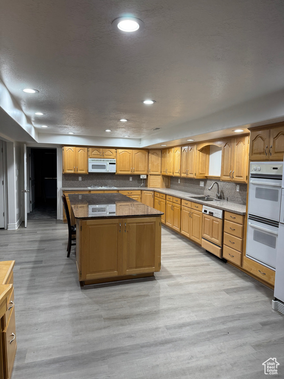 37 WANDERWOOD WAY Sandy, UT 84092